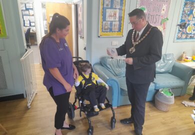 Mayor shows support during Children’s Hospice Week